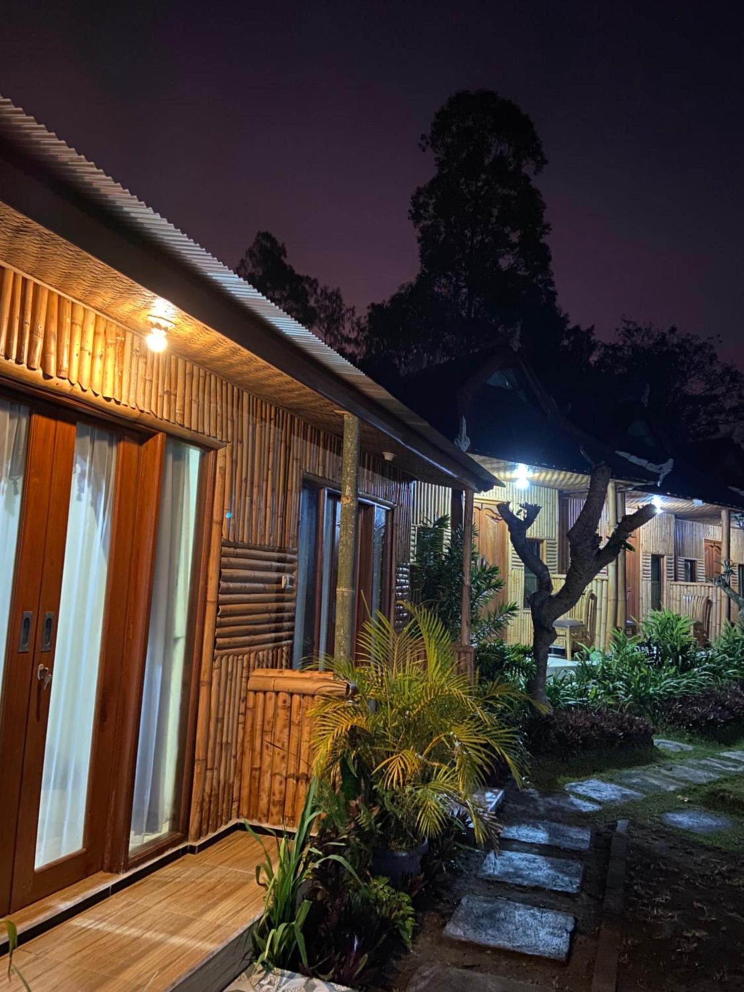 Hotel D'Yoga Bamboo House Kintamani Exterior foto